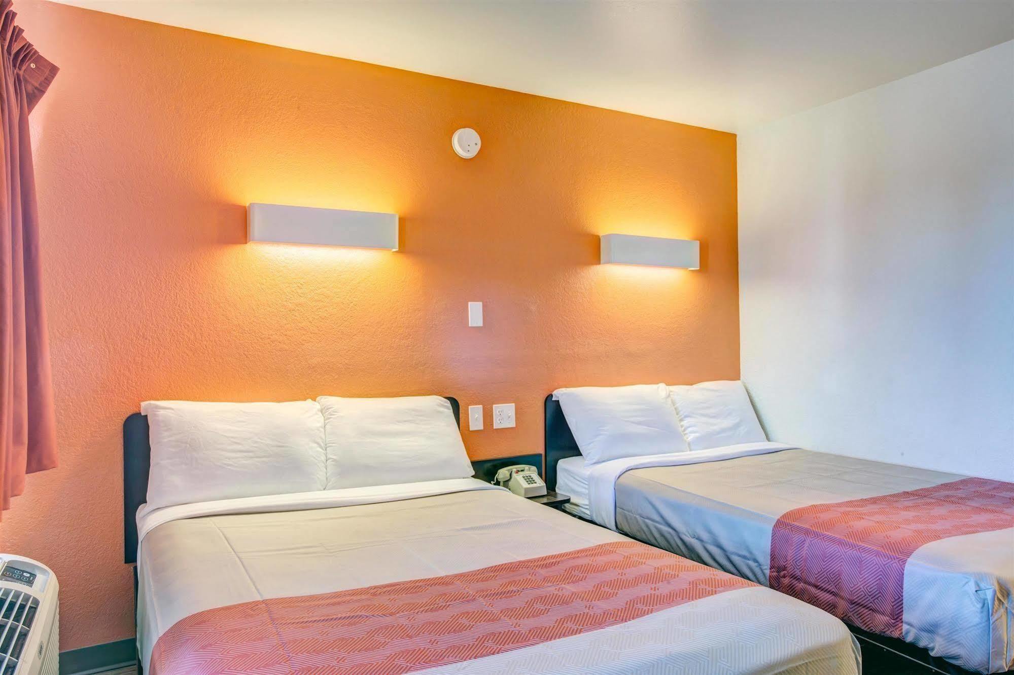 Hotel 6-murfreesboro, Tn