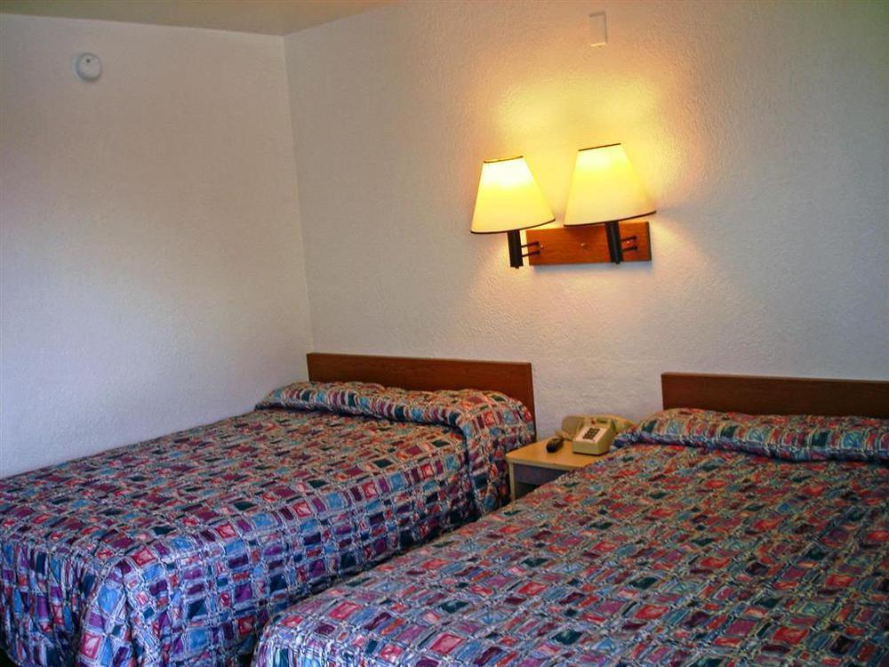 Hotel 6-murfreesboro, Tn 2*